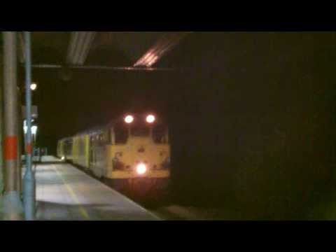Prestatyn Station 22.10.2013 - Network Rail Class 31 31233 with 2 Tone