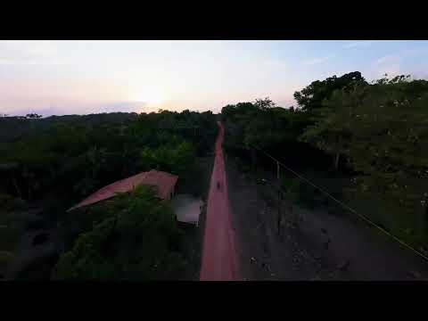 Vista Aérea do Povoado Bacuri – Alto Alegre do Pindaré/MA. Sobrevoe o encantador povoado Bacuri.