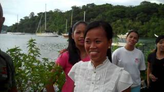 preview picture of video 'HOT Filipino Girls - Meet Filipina Girls Badladz Waitresses!'