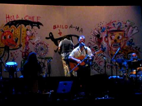 Desde que te perdí - Kevin Johansen + The Nada + Liniers -  Santiago CHILE 2010