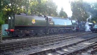 preview picture of video 'Keighley and Worth Valley Railway Autumn Steam Spectacular 2014 10/10/2014'