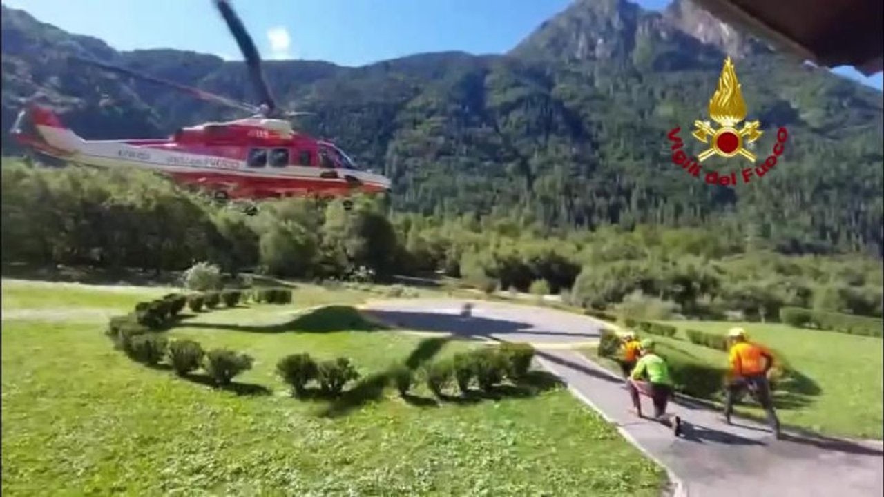 29 persone soccorse in Val Seriana dai Vigili del Fuoco per il maltempo, il video dall'elicottero