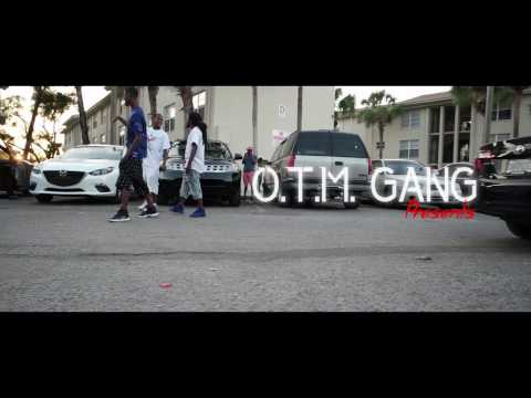 Frenchyy - Out The Mud