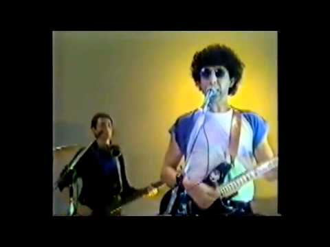 Videoclip de Uffa'! Uffa'! — Edoardo Bennato