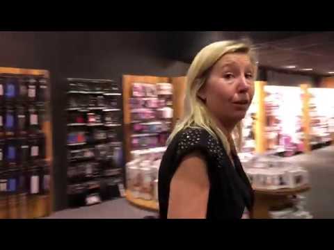 download lagu mp3 mp4 Eindhoven Sexshop, download lagu Eindhoven Sexshop gratis, unduh video klip Eindhoven Sexshop