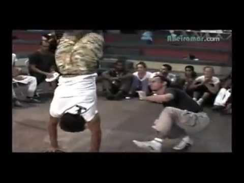 CAPOEIRA - Mestre Ferradura e Mestre Itapuã