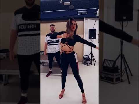 Amantes - ( Becky G ft Daviles De Novelda) Alessio y Natalia Bachata Sensual