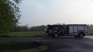preview picture of video 'BRVFR Wagon 1, Ambulance 152, and Squad 1 Responding'