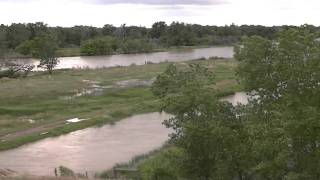 preview picture of video 'North Platte River Flooding 2011 - Bridgeport'