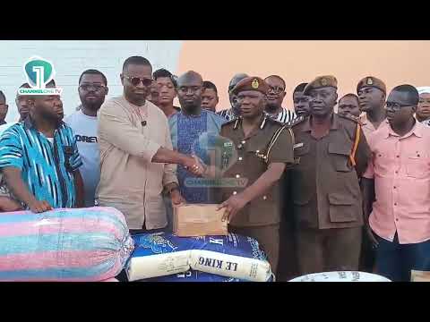 Annoh-Dompreh Visits Nsawam Prison and Donates Food Supplies to Inmates