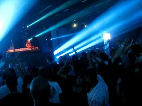 Paul Van Dyk - For An Angel (Live by Marco V)
