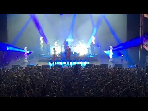 Roméo Elvis et Angèle Live Bruxelles