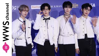 ZEROBASEONE、白ジャケットの凛々しい装いで『2024 MAMA AWARDS』レッドカーペットに登場！