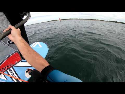 Windfoil Slalom - Runs and slaloming with FINS