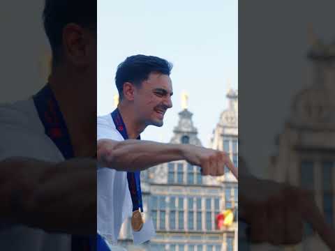 Er is maar 1 iemand die beslist of da (rood-wit) feesje hier stopt of ni...  😏🔥 #DenDubbel