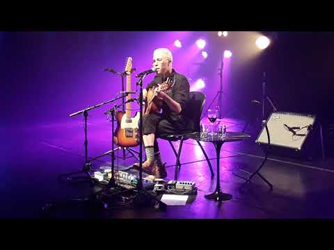 Maria Gadú canta Sandy & Júnior - quando você passa (Turu turu)