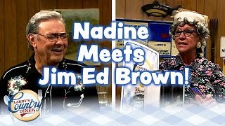 NADINE catches up with JIM ED BROWN at LARRY&#39;S COUNTRY DINER!