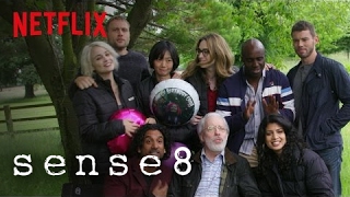 Featurette Netflix #2 "Famille" Saison 2 (VO)