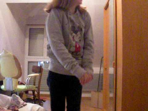 Elisa dance et tombe