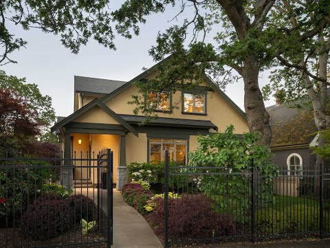 1435 Newport Ave | Victoria, BC - The Agency