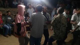 Download lagu Joget live party, I want to break  free mp3