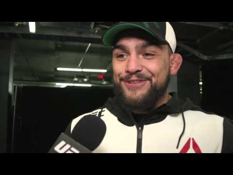 UFC Fight Night 107 Main Event Set