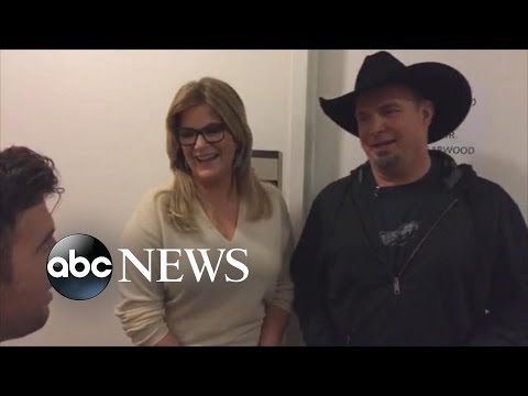 Garth Brooks and Trisha Yearwood's Thanksgiving...