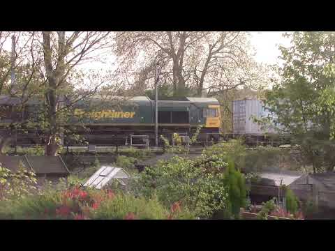 Class 66 of Ipswich - FREIGHTLINER - 66522 - Starts and warms up - 01.05.2019