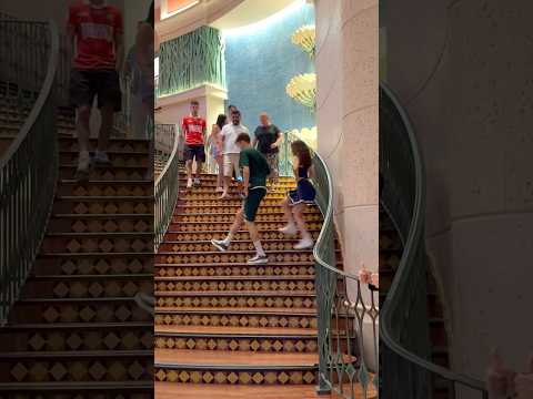 WALKING DANCE STAIRS 😨😍