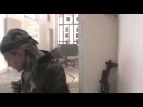 اشتباكات بين لواء المرابطين وقوت النظام داخل المعهد الصناعي في دير الزور