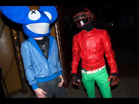Deadmau5 vs Daft Punk - Around n  Stuff Blakeee Mashup)