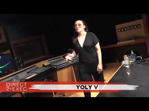 Yoly V (@YolyV1) Performs at Direct 2 Exec Los Angeles 9/12/17 - Atlantic Records