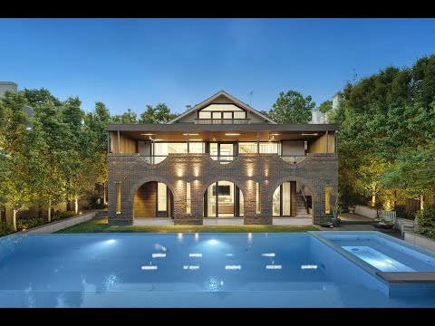 21 Shakespeare Grove, Hawthorn