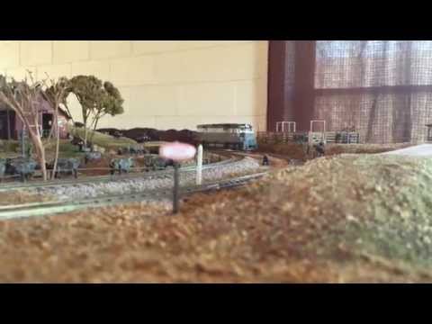 Bowser Alco C-430 Demo-1 DCC/Sound Pulling Coal Train