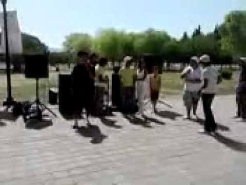 810 crew en vivo (Parque Central) la chica perfecta (15 de mayo del 2011)