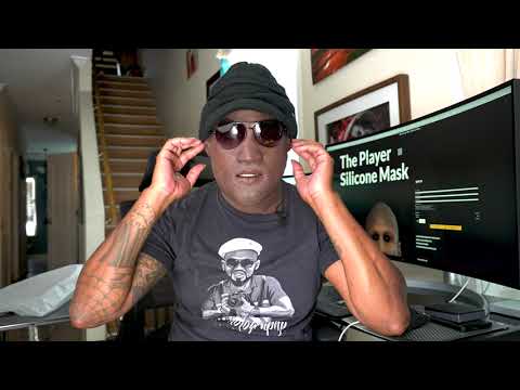 The Realberg trying a hyper realistic silicone mask: Evolution Mask The Player