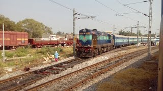 preview picture of video '|| 12796 SC-BZA InterCity Exp. Skips Pedakurapadu & Meets BZA WDP1 Baldie with GNT-MCLA Passenger ||'