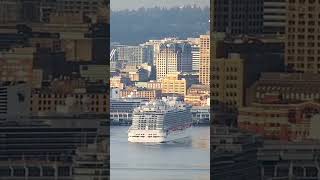 Discovery Princess sunrise arrival in Vancouver