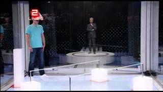 Funny contestant strips down to his pants to beat The Cube