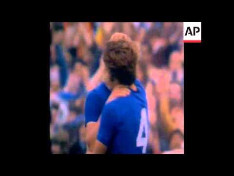 SYND 12-8-72 LEEDS PLAY FOOTBALL AGAINST CHELSEA