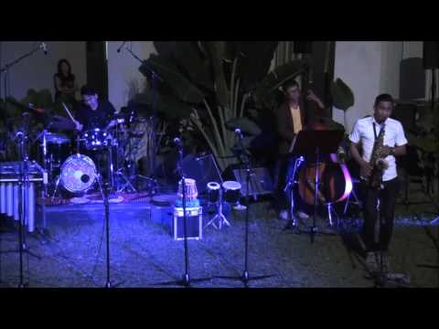 Background Music - warne marsh