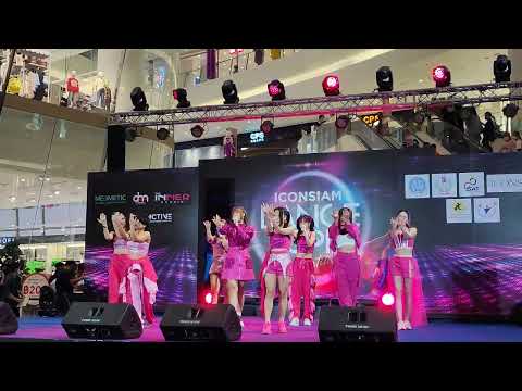 Pink Champign : Perfect World @ Icon Siam Dance Topia - Icon Siam【4K 60FPS】