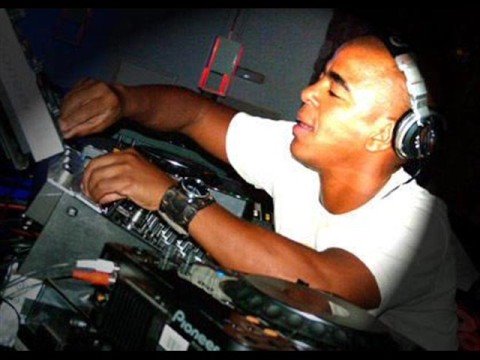 Lil Mo Yin Yang - Reach(Tv rock remix)[Erick Morillo]