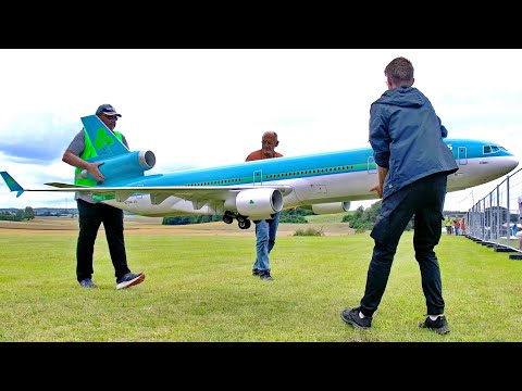 NICE FLIGHT AND HARD LANDING / HUGE RC MD-11 SCALE MODEL TURBINE JET AIRLINER / FLIGHT DEMONSTRATION