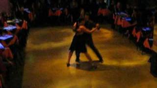 Milena Hopkins y Cristian Correa-Porteño y Bailarin -2009- pocas palabras