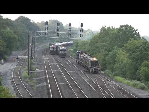 NS #6189, 854, 873 Hump Yard set  clears all switches @ East Conway9/1/18