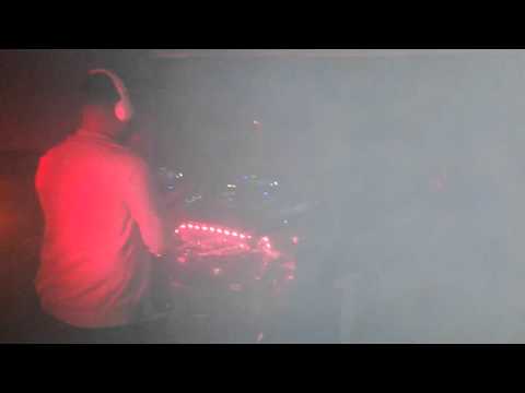 DJ JAMPAK & MC BRUZZA