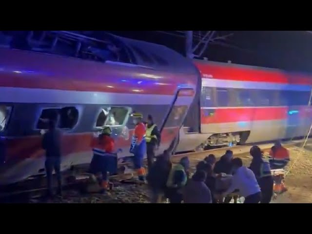 Aumenta el número de fallecidos en el choque de dos trenes en Córdoba