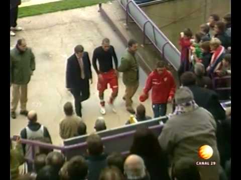 Expulsión de Luis Fabiano (Liga 2008-2009. J09: Valladolid 3 - 2 Sevilla) {TC29}
