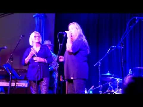 Bonnie Bramlett & Tracy Nelson, When Something Is Wrong With My Baby